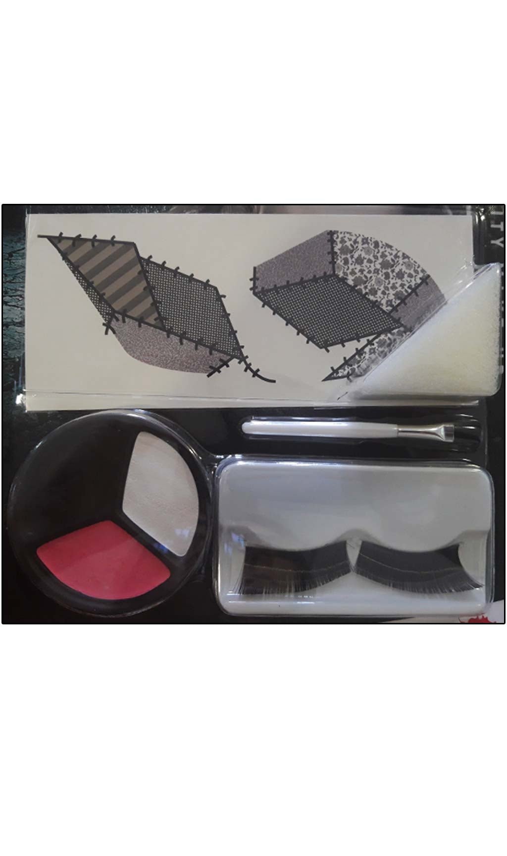 Kit de Maquillaje de Muñeca Siniestra