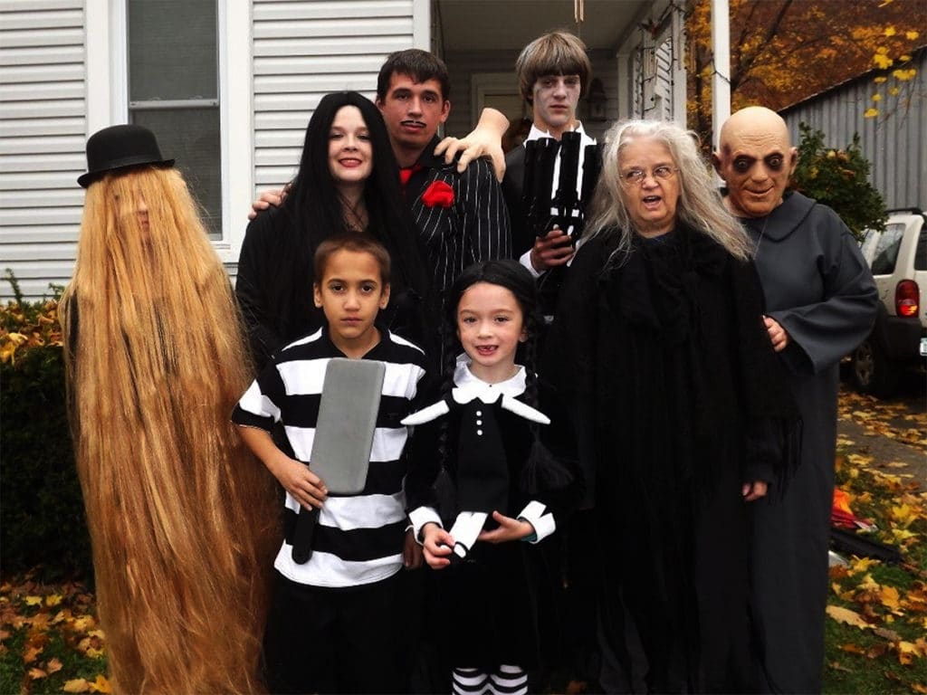 reemplazar Acrobacia Nacional Los mejores disfraces de la Familia Addams