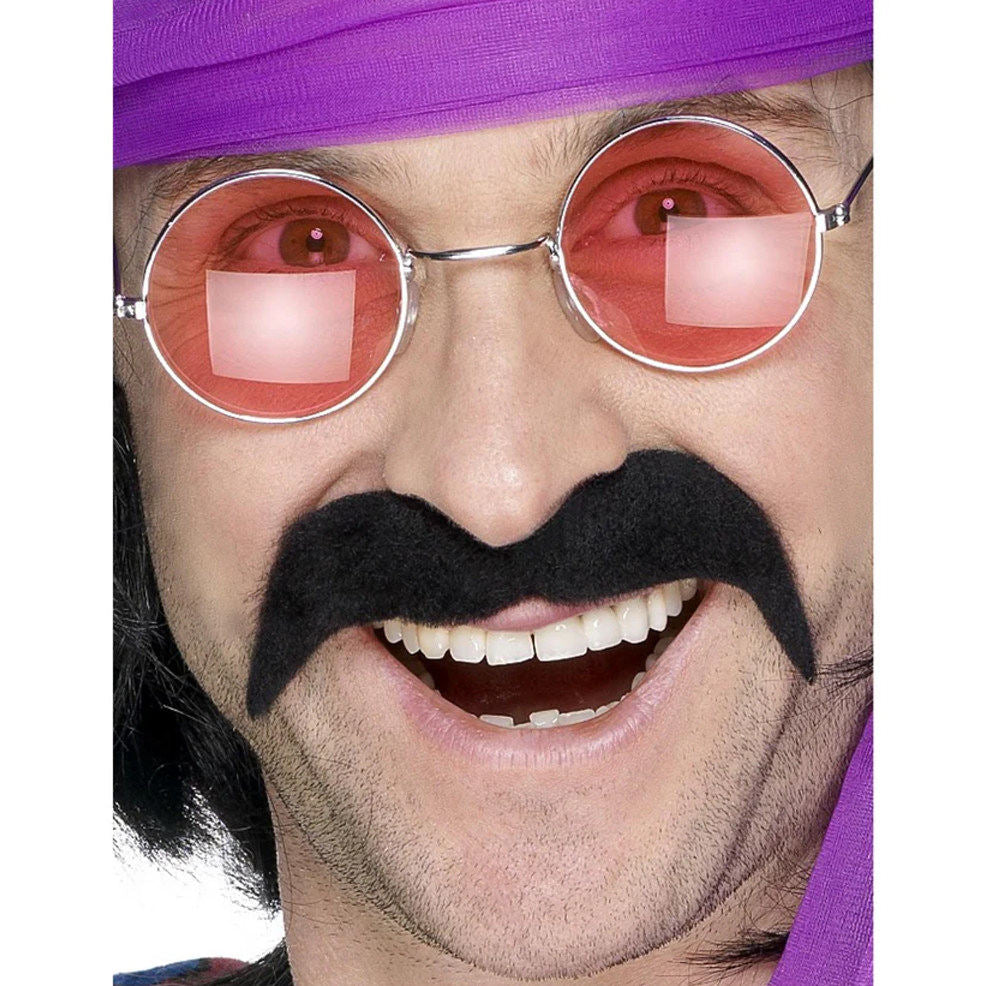 Bigote Negro hippie