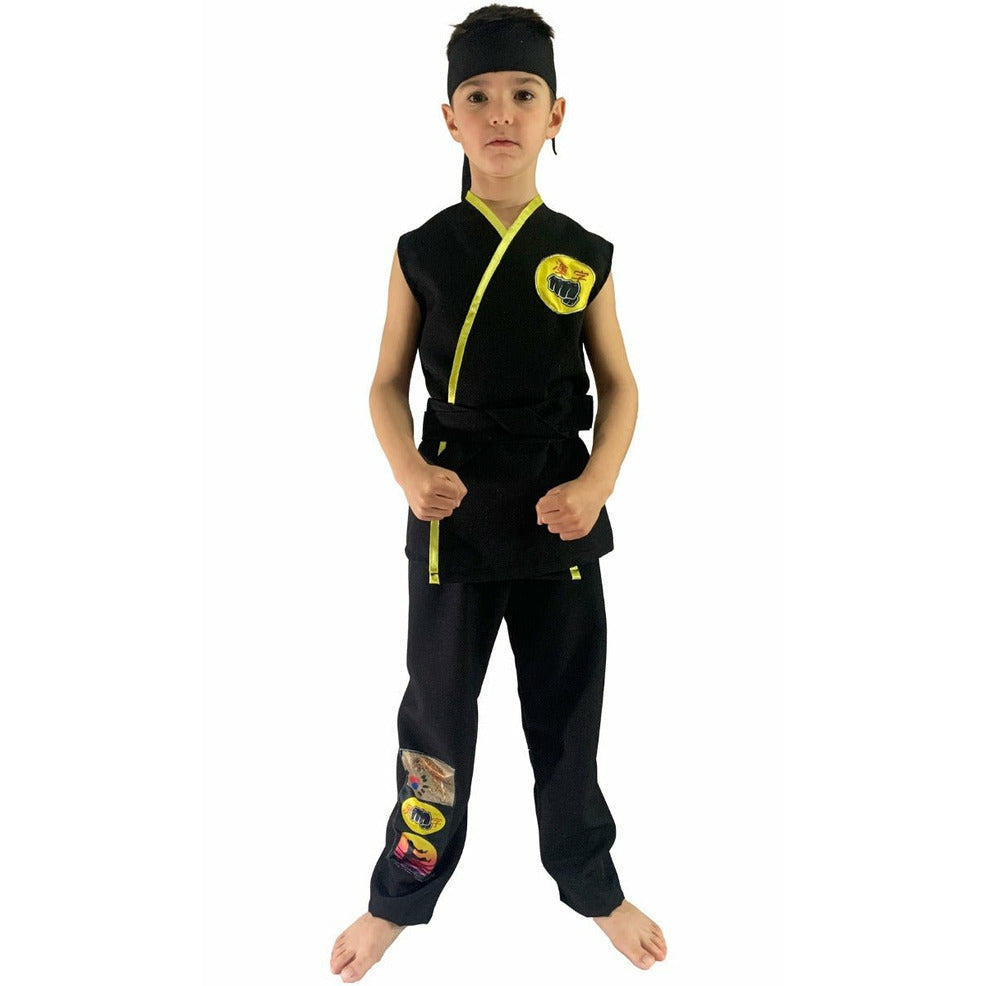 Disfraces en grupo de karate Kid y Cobra Kai